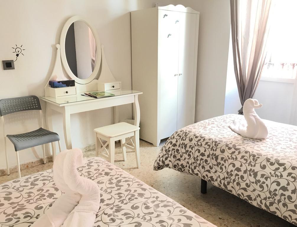 Pension Las Setas Sevilla Dış mekan fotoğraf