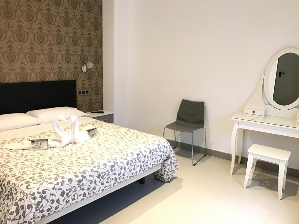 Pension Las Setas Sevilla Dış mekan fotoğraf
